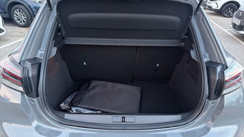 Peugeot 208 100kW Allure 50kWh 5dr Auto Electric Hatchback